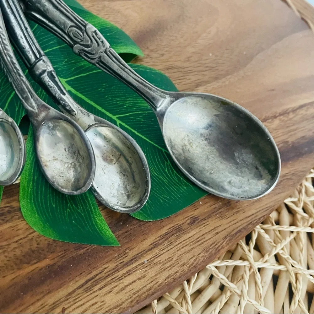 Anthropologie antique retro vintage style measuring spoon set of 5 safety pin